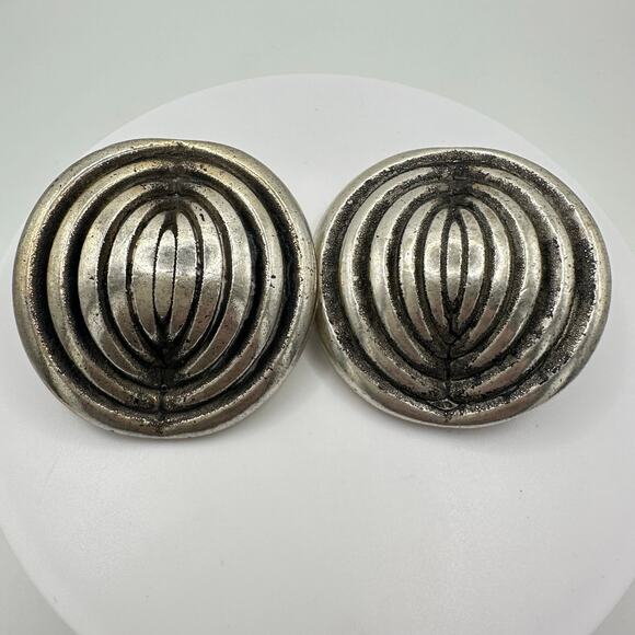 Jeff Lieb vintage massive silver tone scalloped discs statement clip on earrings - Picture 1 of 7